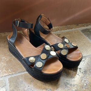 Italian summer sandals, size 39